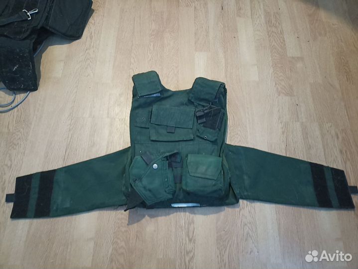 Инкассаторский бронежилет