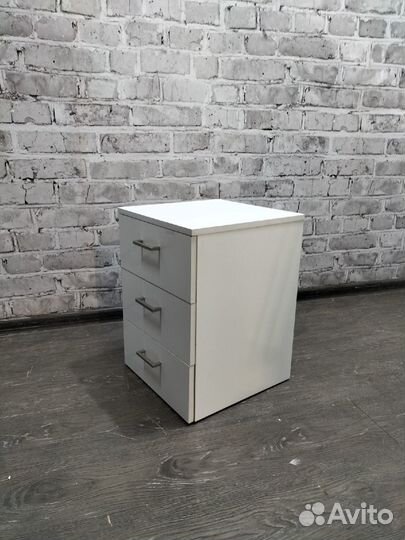 Тумба 3 ящика белая