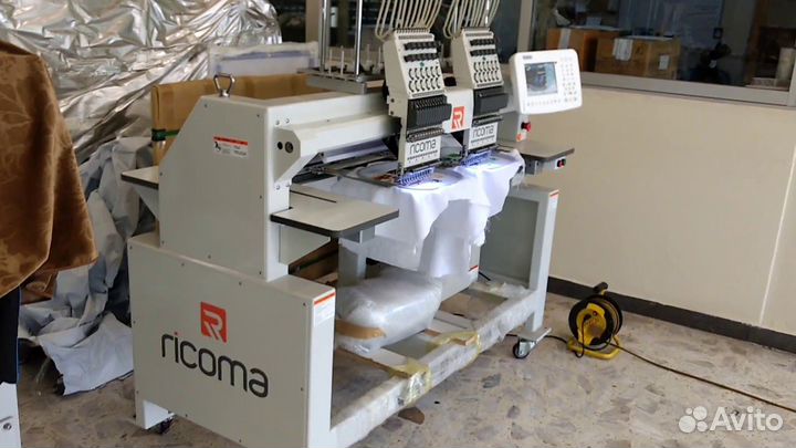 Двухголовочная вышивальная машина ricoma CHT-1202