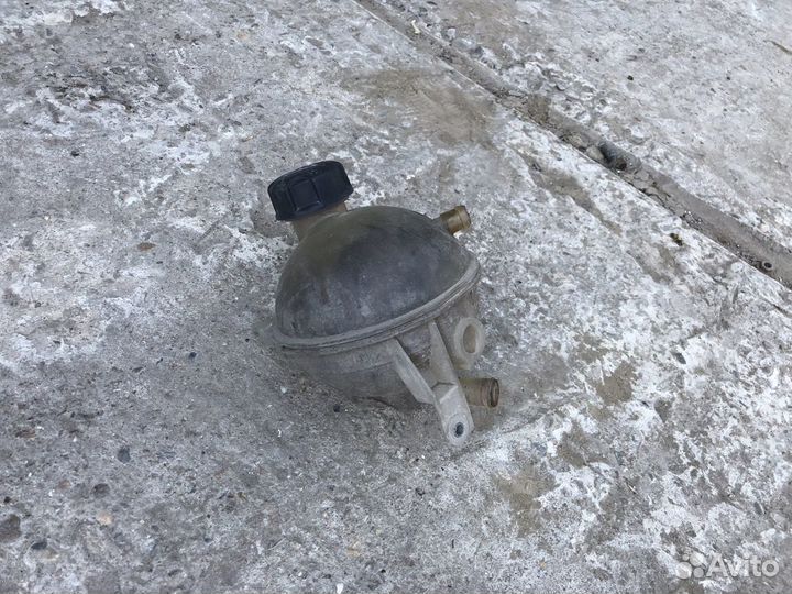 Бачок антифриза peugeot 308