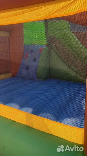 Детский надувной батут с горкой