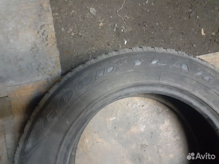 Goodyear Wrangler AT 255/60 R18