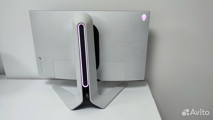 Монитор alienware 27