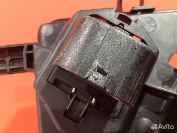 Вентилятор охлаждения двигателя Opel Astra J D68