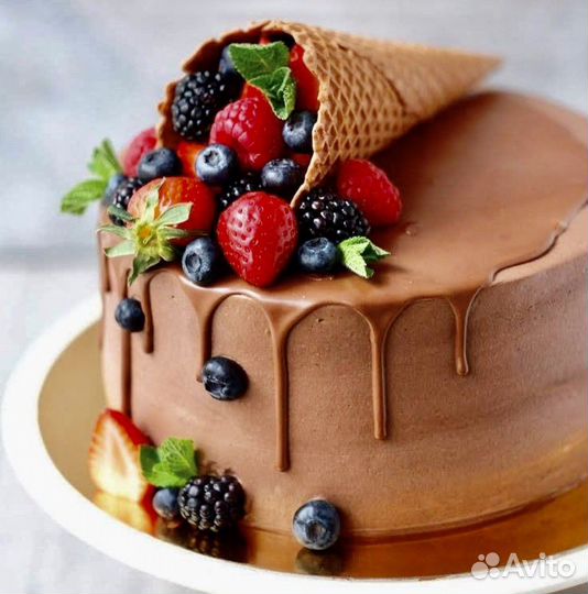 Бисквитный клубничный торт от 1500