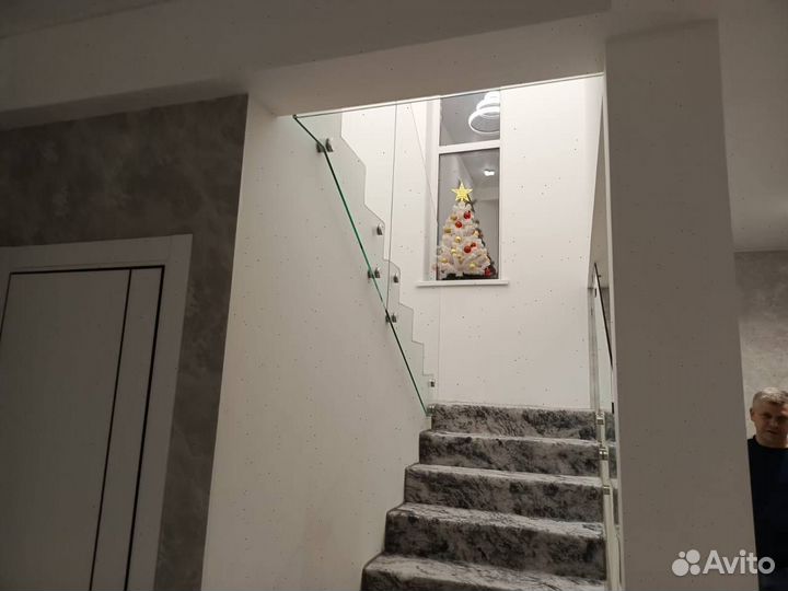 Перила из стекла с доставкой