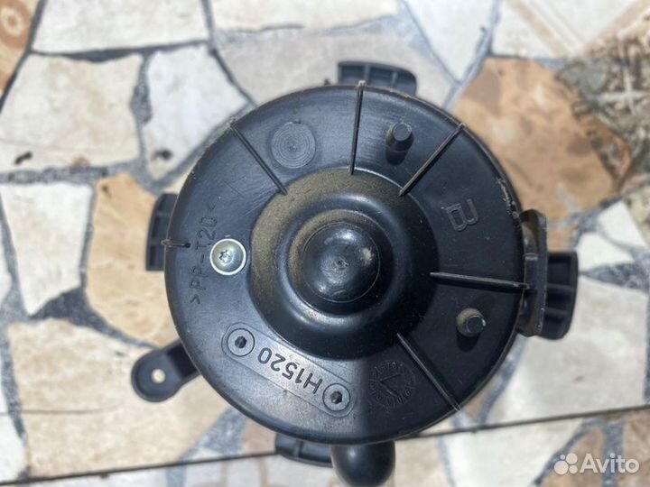 Моторчик печки Citroen C4 хэтчбэк TU5JP4 2009