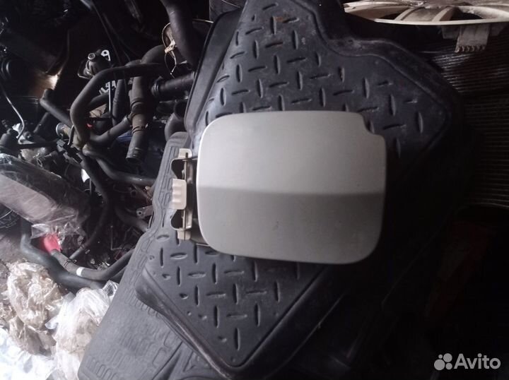 Лючок бензобака 788304650R рено дастер