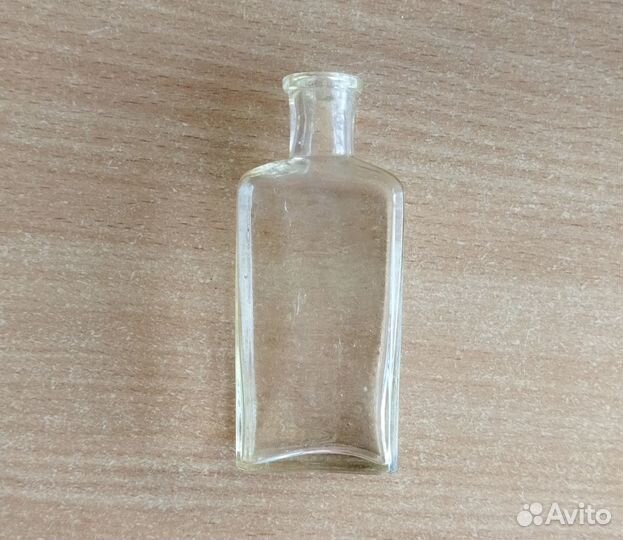 Пузырёк дореволюционный Аптека О. М. Лемберга