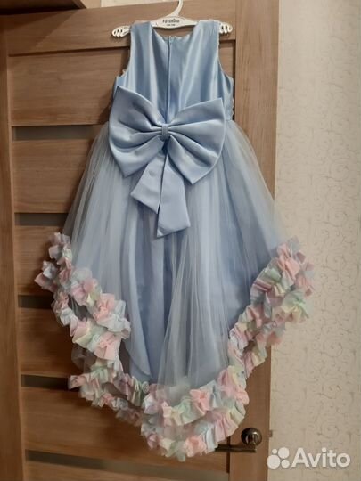 Вечернее платье