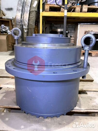 Бортовой редуктор Komatsu PC100-6