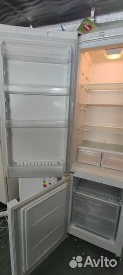 Холодильник indesit