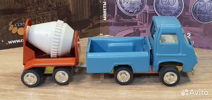 Игрушка советская Бетономешалка. СССР