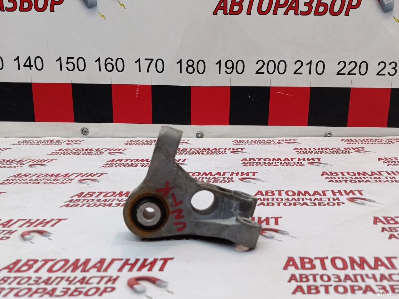 Кронштейн коробки передач Changan Uni-K