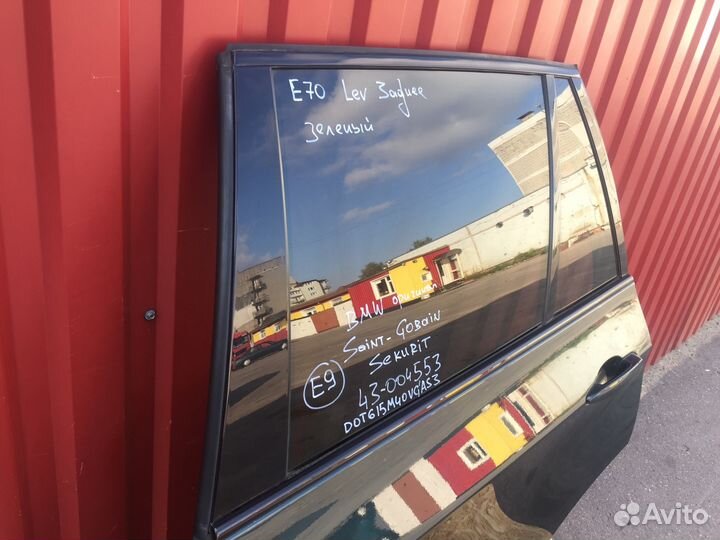 Стекло задней левой двери бмв х5 е70