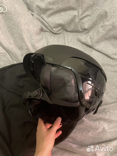 Шлем горнолыжный