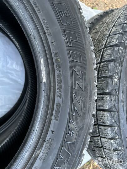 Bridgestone Blizzak DM-V1 225/60 R17