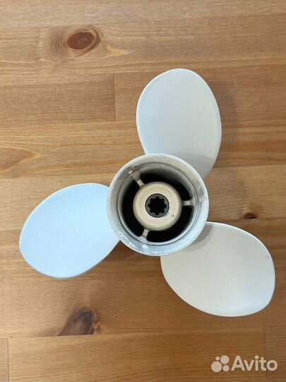 Винт гребной на Ямаха 9.9-15 Оригинал