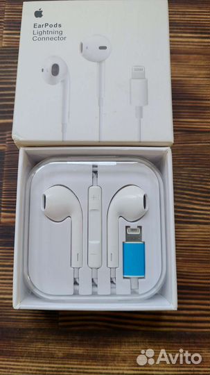 Наушники Apple EarPods Lightning