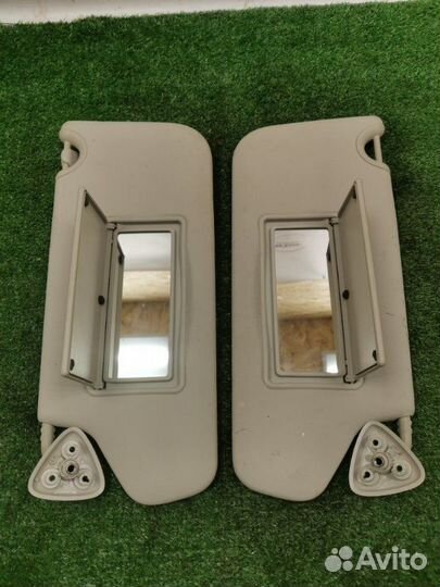 Козырек солнцезащитный передний Dodge Journey 2.4