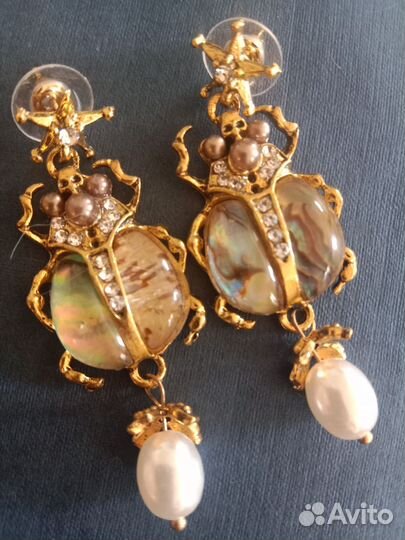 Серьги в стиле Alexander McQueen. Жуки и сердце