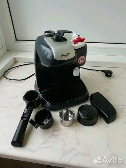 Кофеварка DeLonghi EC9