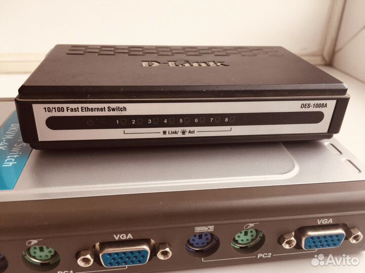 Коммутатор KVM переключатель D-Link dkvm-4K