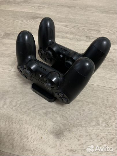 Зарядная станция для геймпадов ps4