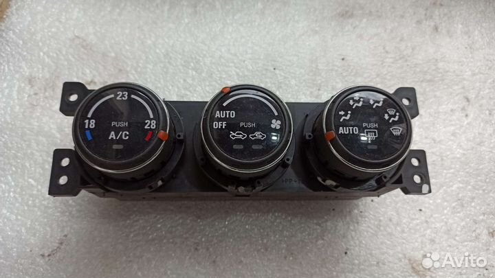 Блок управления климатом Suzuki liana