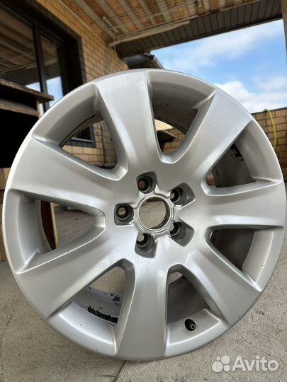 Диск колеса R 18 Audi A8