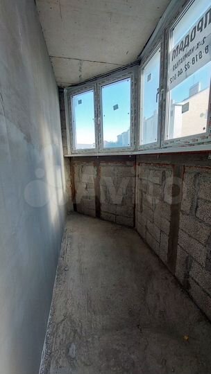 2-к. квартира, 52 м², 1/13 эт.