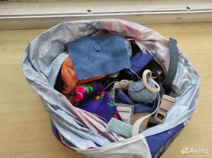 Нитки пуговицы фурнитура для одежды