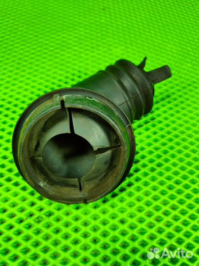 Пыльник рулевого карданчика Golf 3 Vento Passat b3