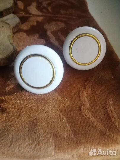 Мебельные ручки кнопки