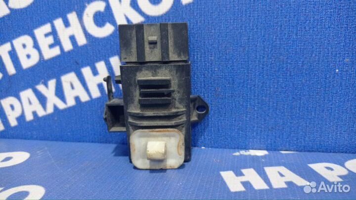 Блок управления подогревом сидений Volkswagen Polo