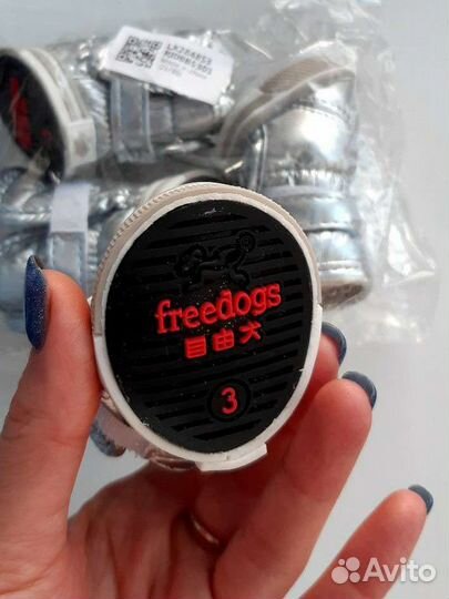 Зимние ботинки для собаки