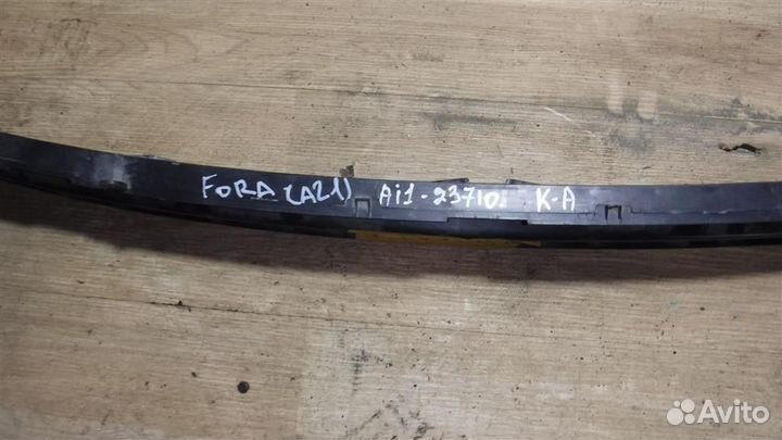 Решетка в бампер центральная Chery Fora (A21) 200