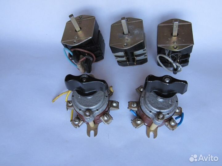 Переключатели электрические,б/у