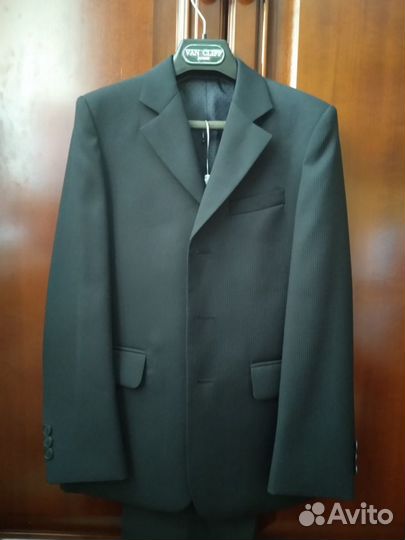 Школьный костюм