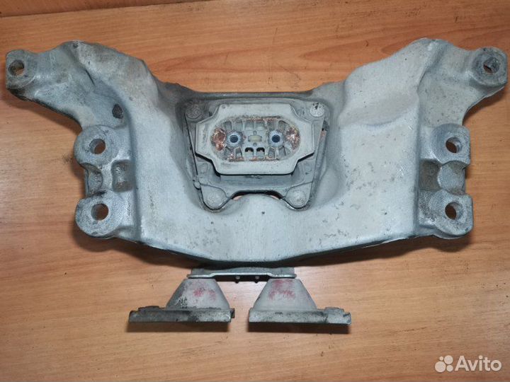 Опора кпп Audi A6 C6 Allroad Quattro 4F AUK 2007