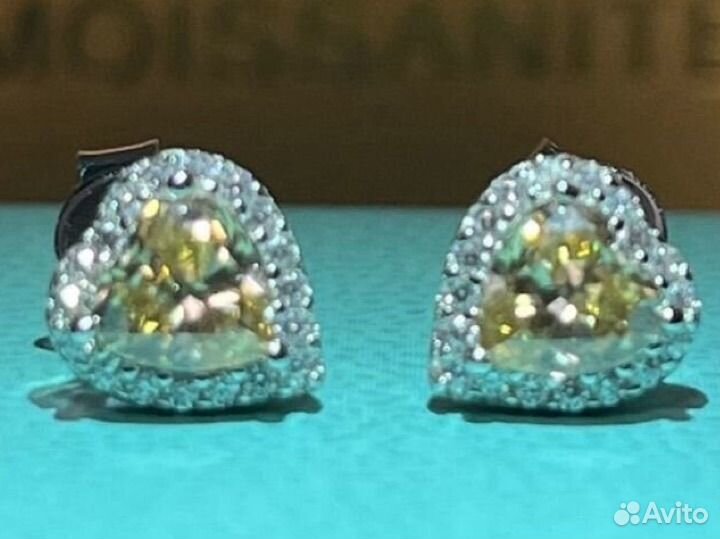 Муассанит шампань сердце пусеты 1 ct