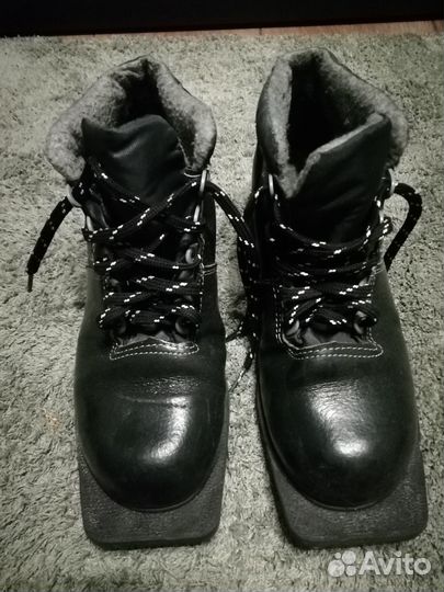 Лыжные ботинки классические 39