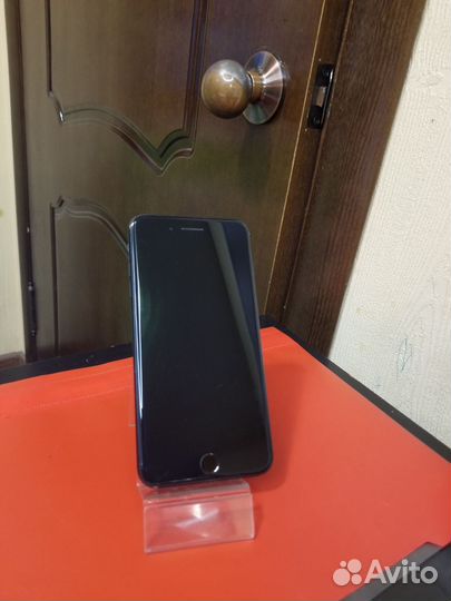 iPhone 7 plus 32gb 3гб