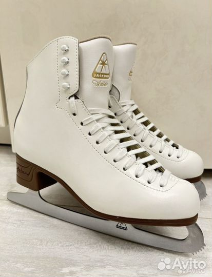 Фигурные коньки Jackson artiste р. 10 (41-42)