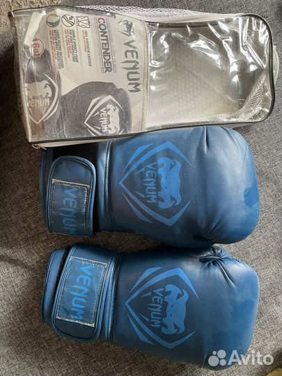 Боксерские перчатки Venum 16 oz