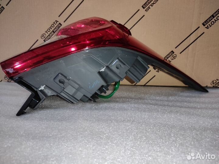 Фонарь правый Lexus RC