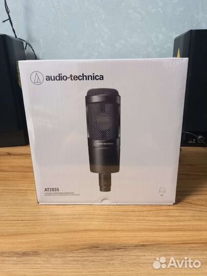 Студийный конденсаторный микрофон Audio-Technica