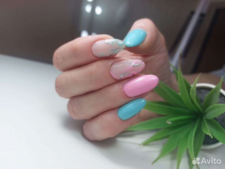 Маникюр, педикюр, наращивание ногтей