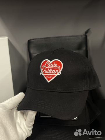 Бейсболка кепка LV