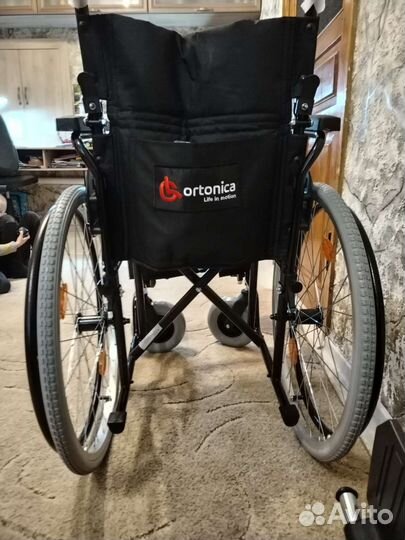 Узкая с широким сиденьем инвалидная коляска новая